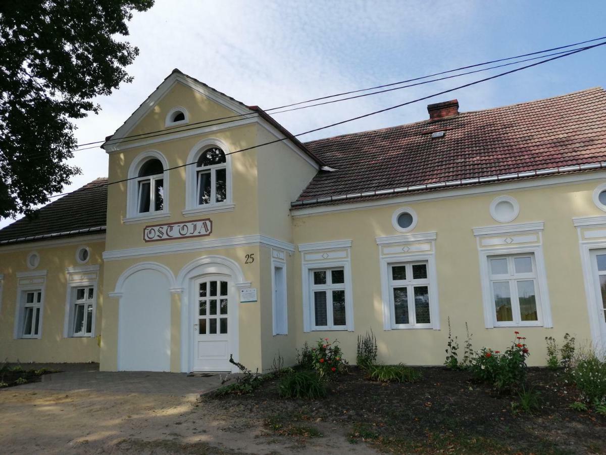 Dom Goscinny Ostoja Мендзиводзе Екстер'єр фото